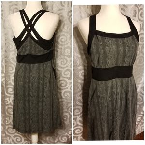 Cabelas dress with pockets